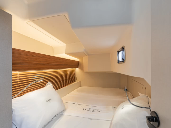 Sailboat for rent Piraeus at the best price