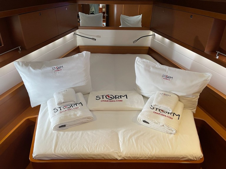 Sailboat rental in Adaköy - Bénéteau Oceanis 45