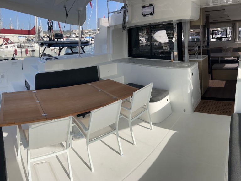 Rent a Lagoon Lagoon 46 Sant Antoni de Portmany