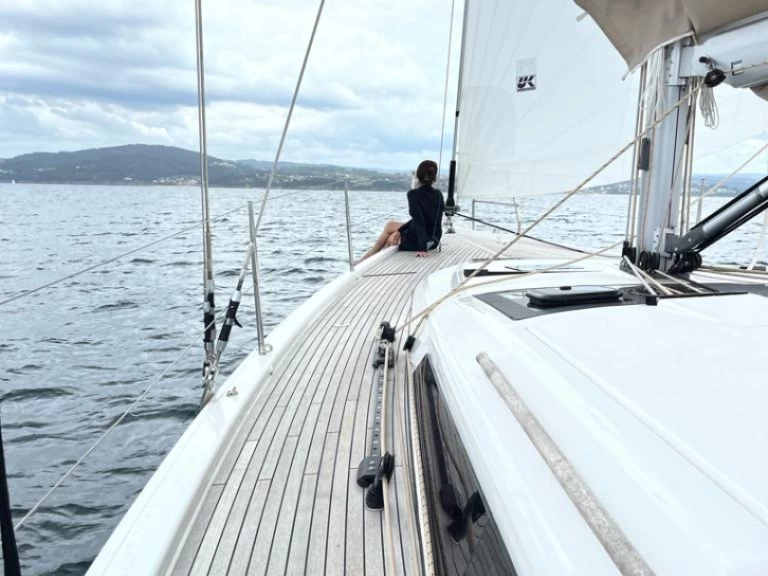 Sailboat rental in Baiona - Dufour Dufour 430 Grand Large