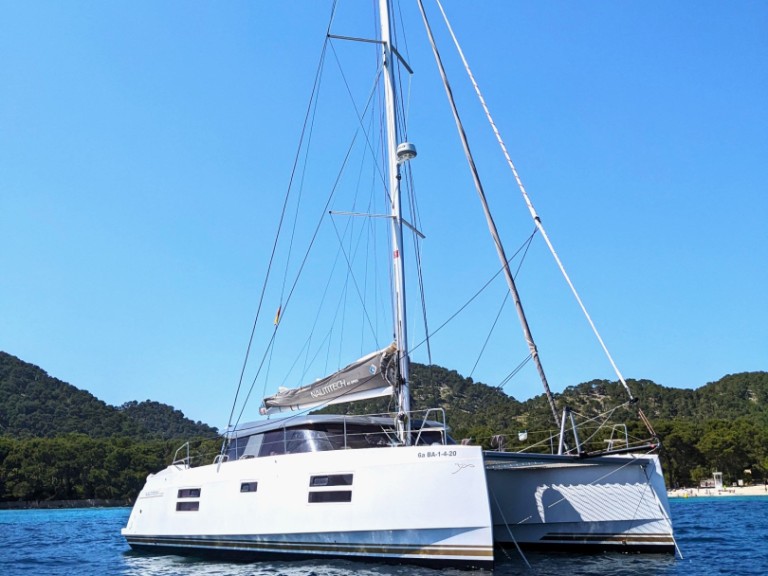 Bareboat Rental Catamaran Nautitech with a boat licence