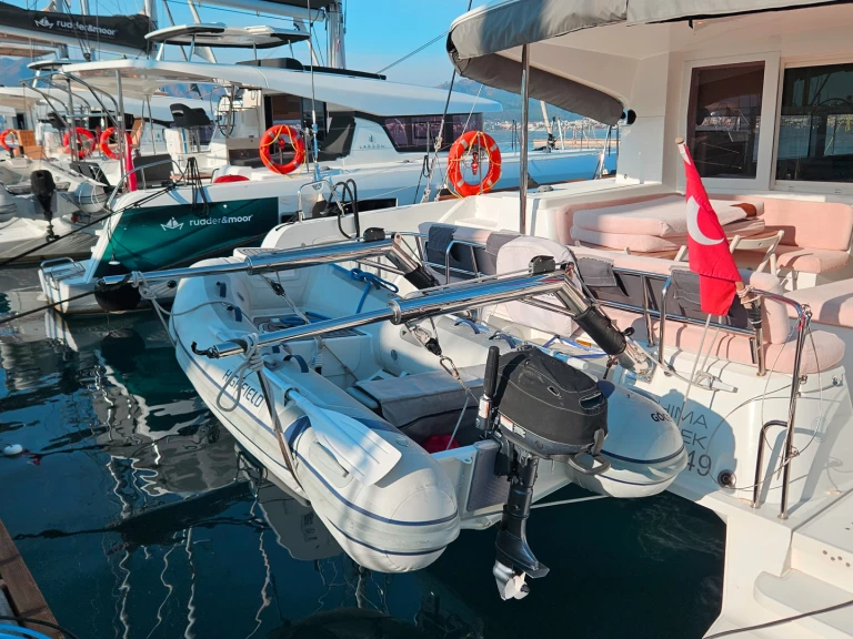 Bareboat Rental Catamaran Lagoon with a boat licence
