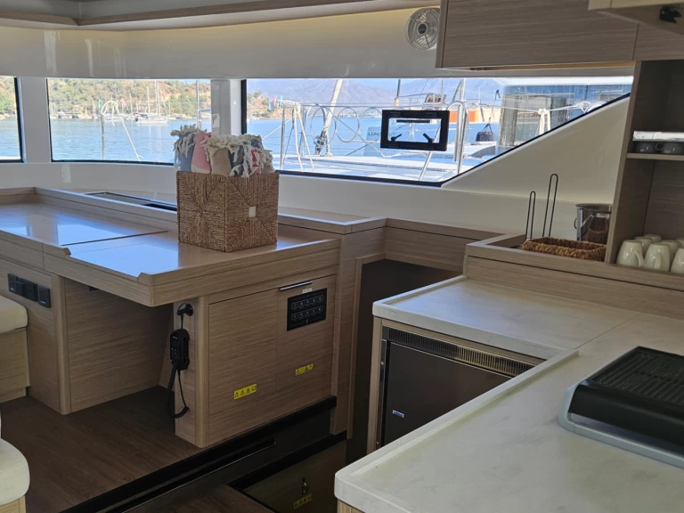 Lagoon Lagoon 51 in Fethiye on SamBoat