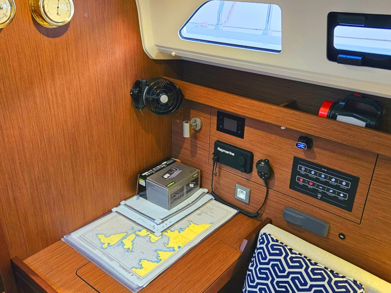 Sailboat rental in Fethiye - Bénéteau Oceanis 40.1