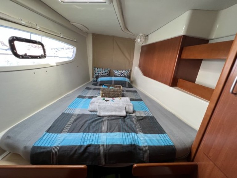 Bareboat Rental Catamaran Leopard with a boat licence