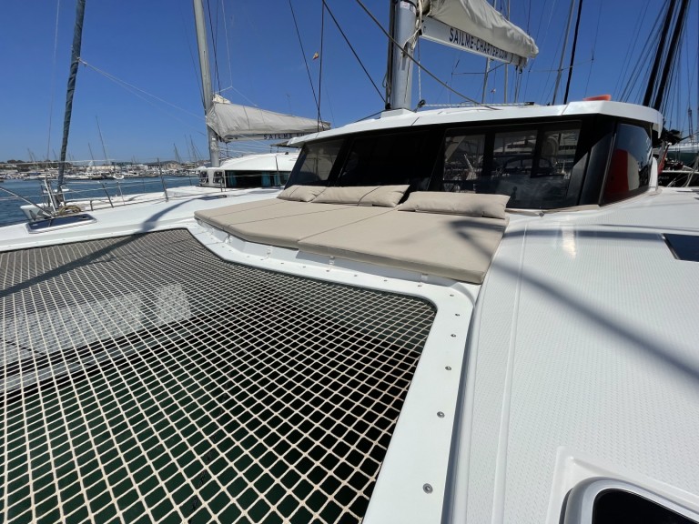 Boat rental Fountaine Pajot Lucia 40 in San Miguel De Abona on Samboat