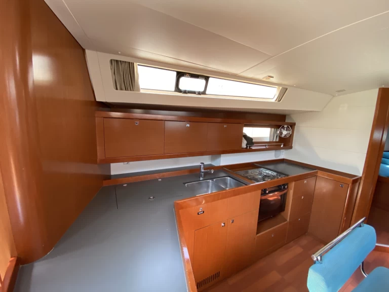 Sailboat for rent Bocca di Magra at the best price