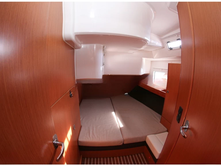 Sailboat rental with or without captain Bavaria Olbia