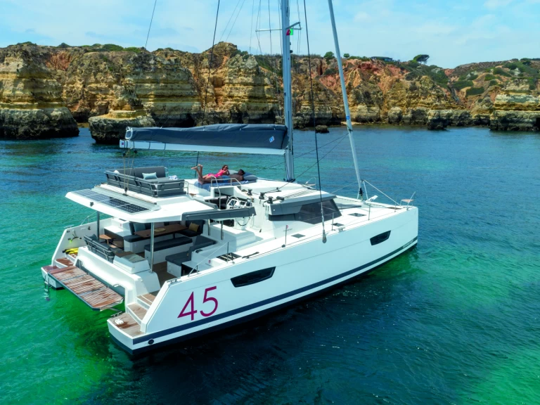 Yacht charter Baie de Marigot cheap Elba 45
