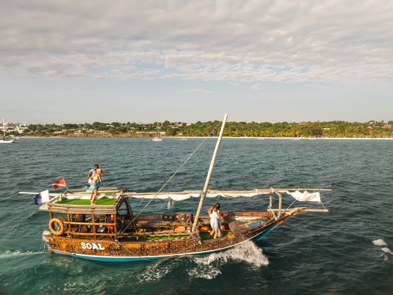 Boat rental Custom Made Custom made in Kendwa on Samboat