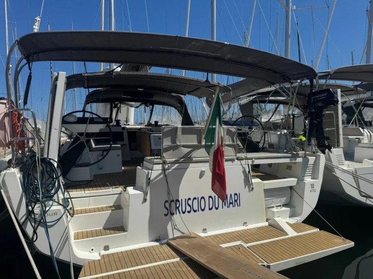 Sailboat for rent Procida at the best price