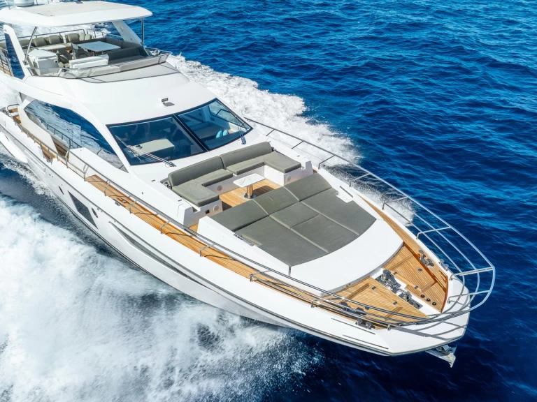 Rent a Azimut Azimut 72 Fly Miami