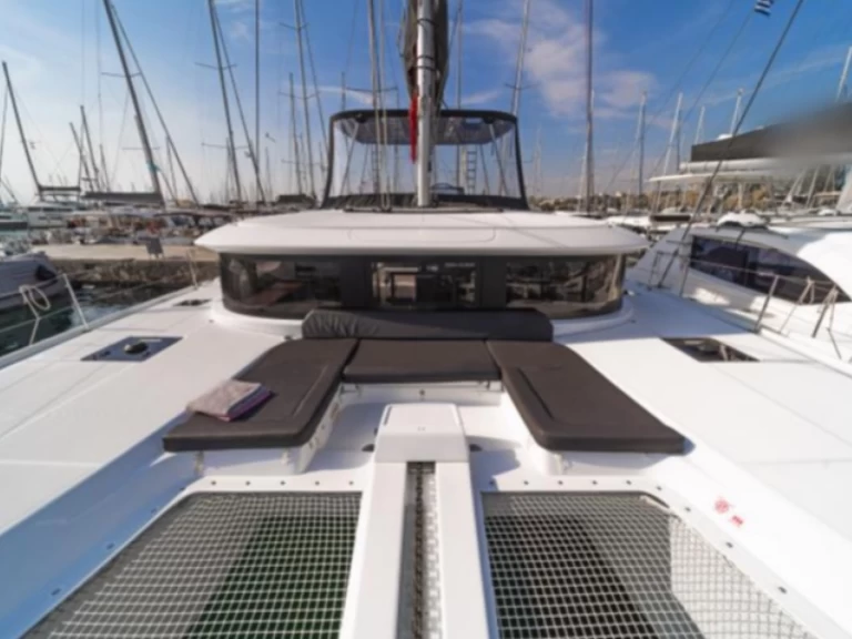 Rent a Lagoon Lagoon 46[G] Alimos