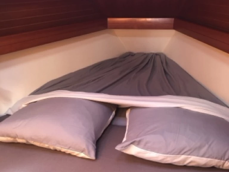 Sailboat for rent Pointe-à-Pitre at the best price