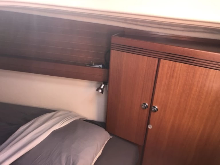 Yacht charter Pointe-à-Pitre cheap Dufour 34