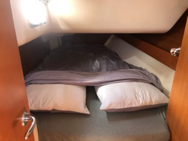 Boat rental Dufour Dufour 34 in Pointe-à-Pitre on Samboat