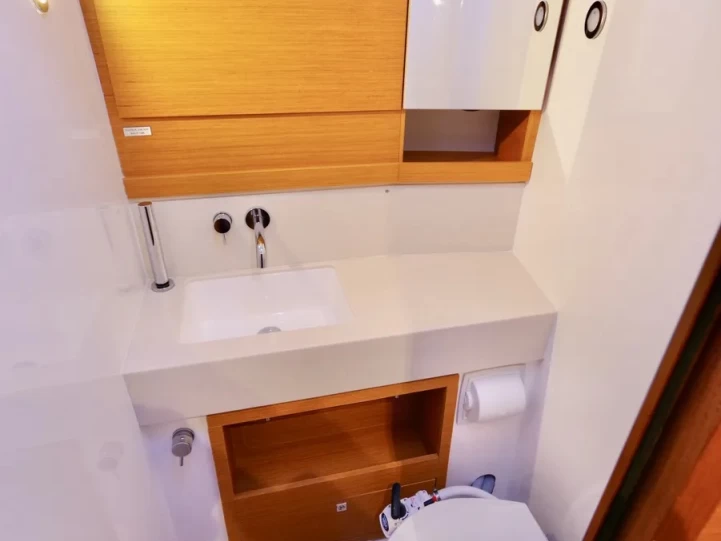 Sailboat rental in Procida - Dufour Dufour 530