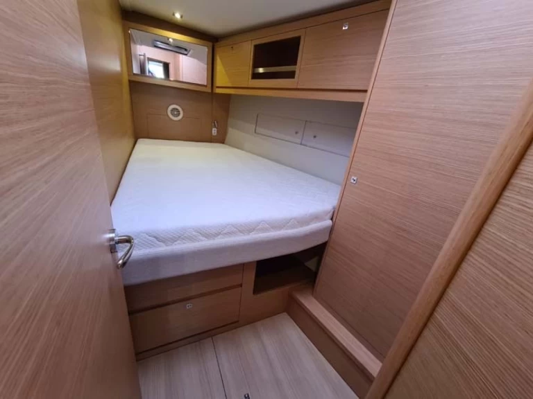 Sailboat rental in Palermo - Dufour Dufour 530