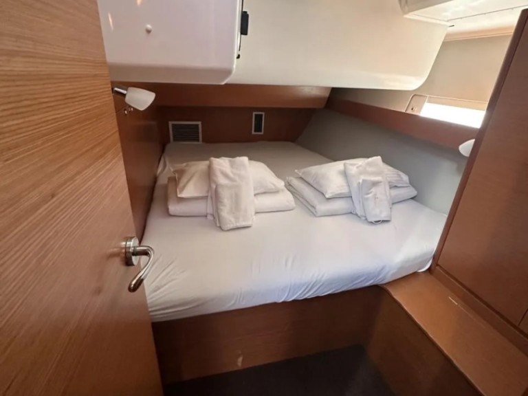 Yacht charter Saltsjö-duvnäs cheap Dufour 460 Grand Large