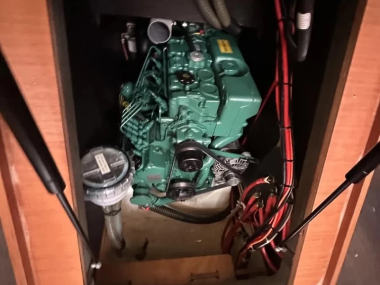 Bareboat Rental Sailboat Dufour with a boat licence