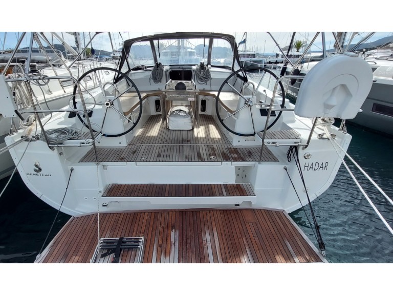 Sailboat for rent Olbia at the best price