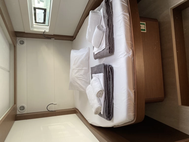 Lagoon Lagoon 46[G] charter bareboat or captained in  Alimos