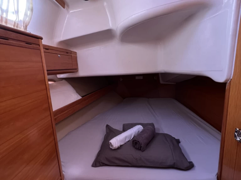 Bavaria Bavaria 39 Cruiser charter bareboat or captained in  Kavála