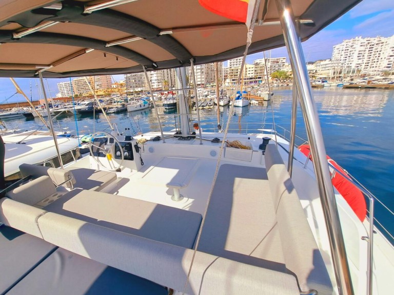 Catamaran for rent Le Marin at the best price