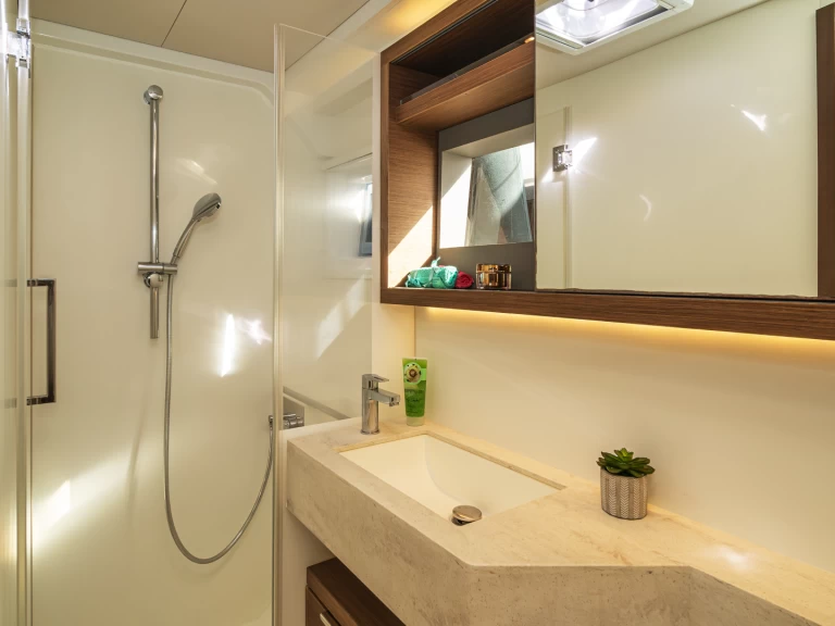 Catamaran rental in Alimos - Lagoon Lagoon 50