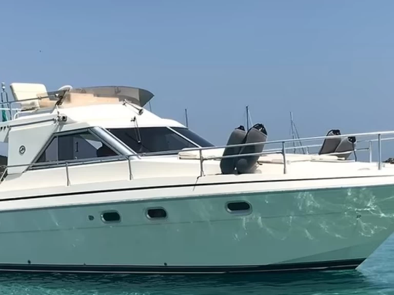 Motorboat for rent Milazzo at the best price