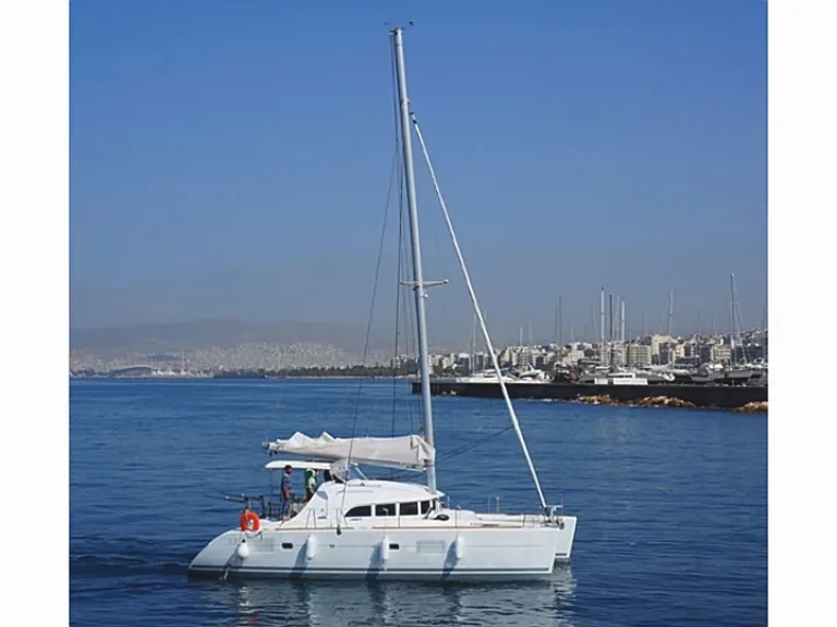 Catamaran rental in Gouvia - Lagoon Lagoon 380 S2[G]