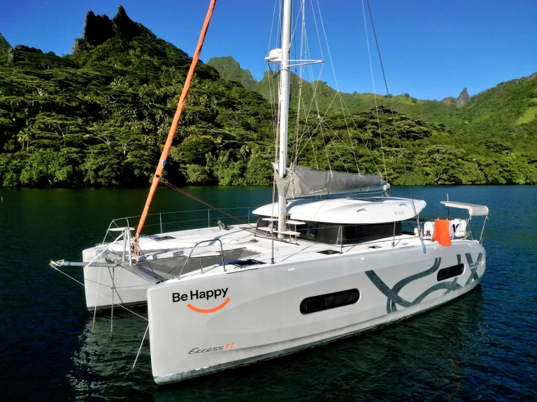 Catamaran for rent Papeete at the best price