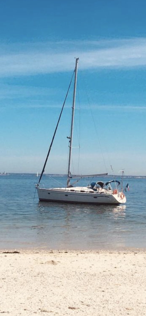 Bavaria Bavaria 39 Cruiser charter bareboat or captained in  Locmiquélic