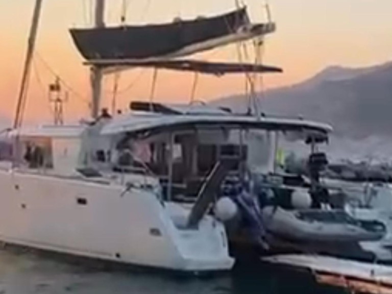 Bareboat Rental Catamaran Lagoon with a boat licence