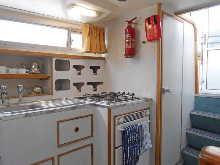 Le Boat Kingfisher WHS in Spean Bridge on SamBoat