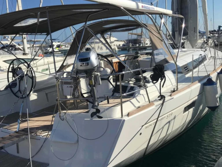 Sailboat for rent Mykonos (Island) at the best price