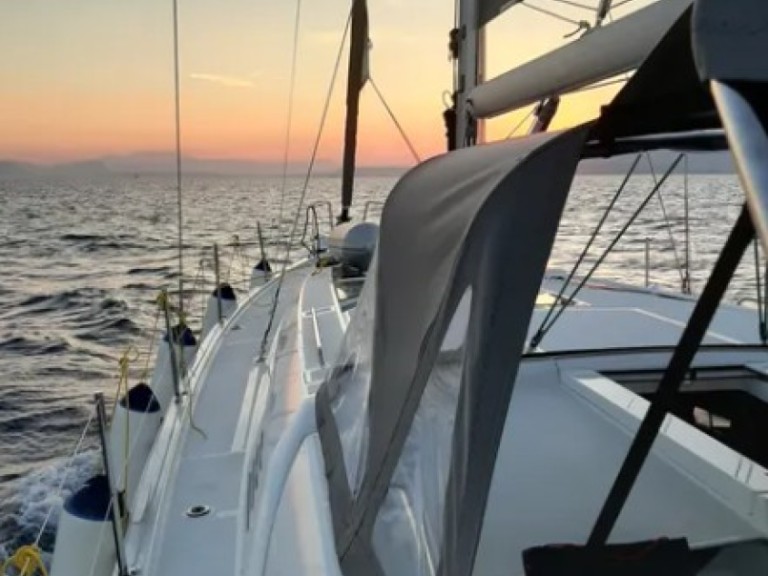 Rent a Bénéteau Oceanis 46.1 Lefkáda