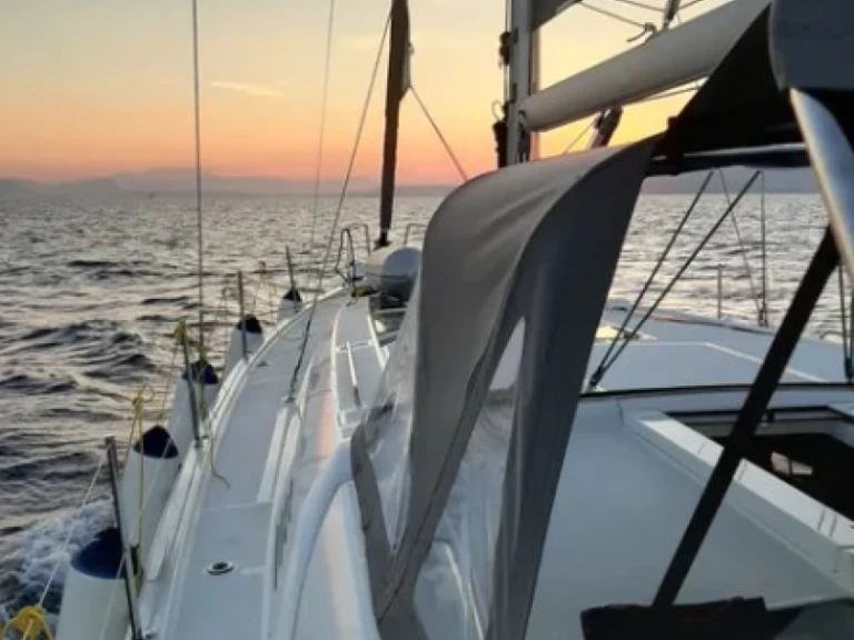 Rent a Bénéteau Oceanis 46.1 Lefkáda