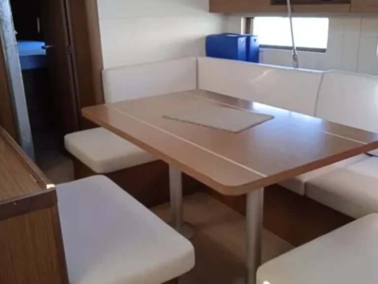 Sailboat rental in Lefkáda - Bénéteau Oceanis 46.1