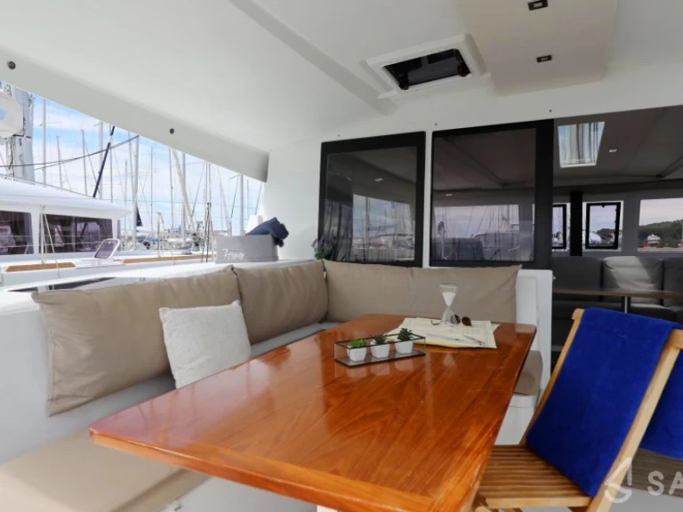 Catamaran for rent Roses at the best price