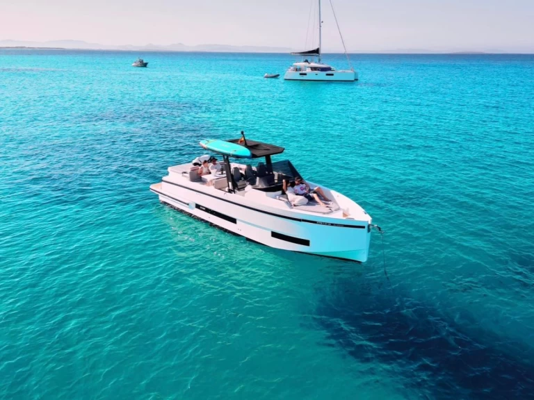 De Antonio De Antonio D32 in Mahón on SamBoat