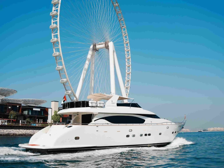 Boat rental Maiora 92 in Dubai Marina on Samboat