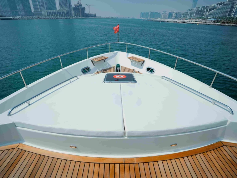 Luxury Yacht rental with or without captain HAYSEA Dubai Marina