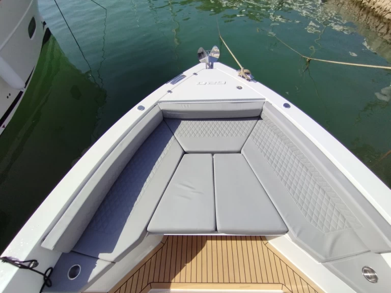 Yacht charter Mahón cheap D29 Open