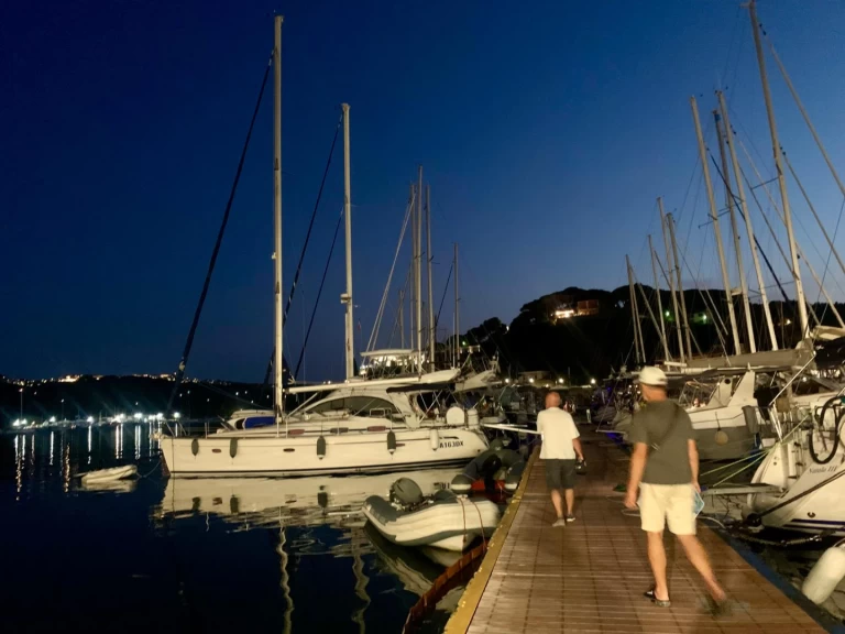 Bavaria Bavaria 42 Cruiser in San Lorenzo al Mare on SamBoat