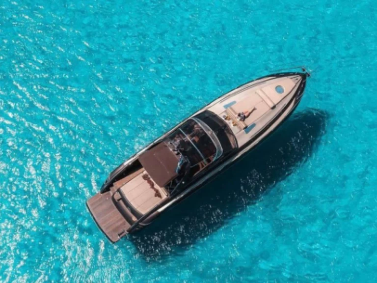 Luxury Yacht for rent Mykonos (City) at the best price