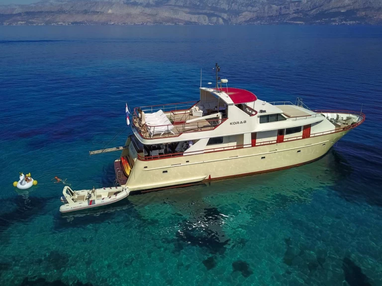 Luxury Yacht for rent Rijeka at the best price