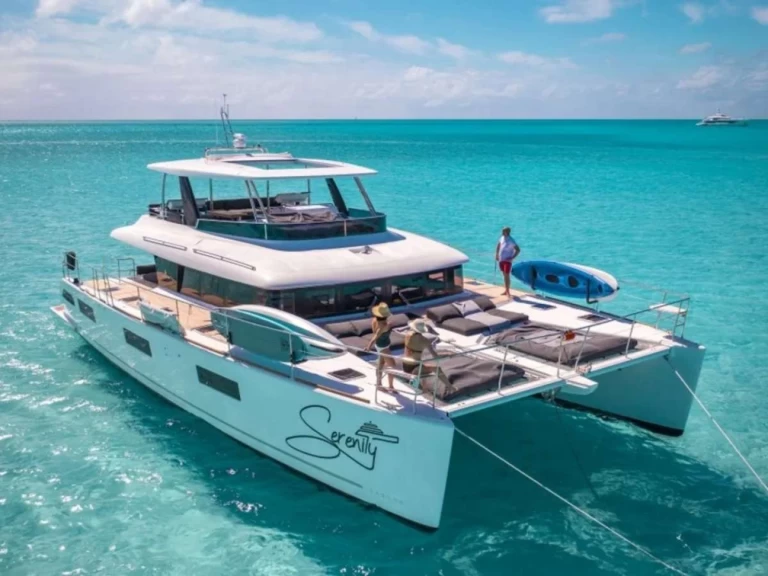 Luxury Yacht rental with or without captain Lagoon Nassau