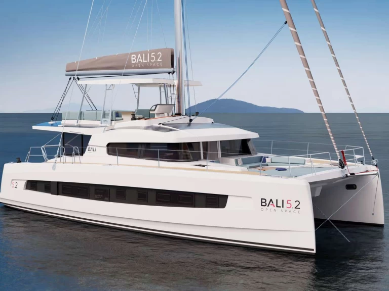 Bareboat Rental Luxury Yacht Catana with a boat licence