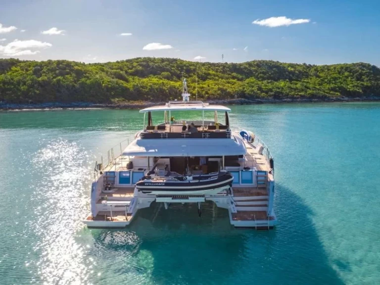 Luxury Yacht rental in Nassau - Lagoon SERENITY VII
